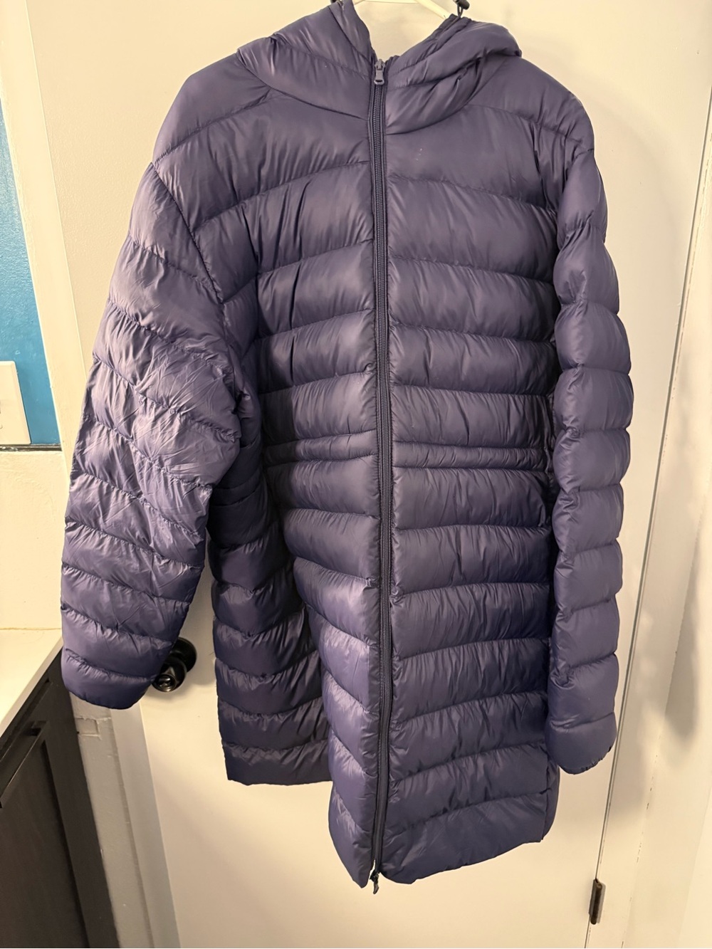 Women's Hooded Puffer Coat in Navy